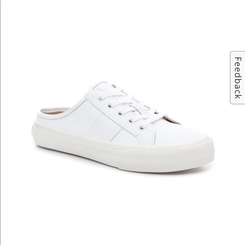 Crown Vintage women’s white sneaker size 6.5